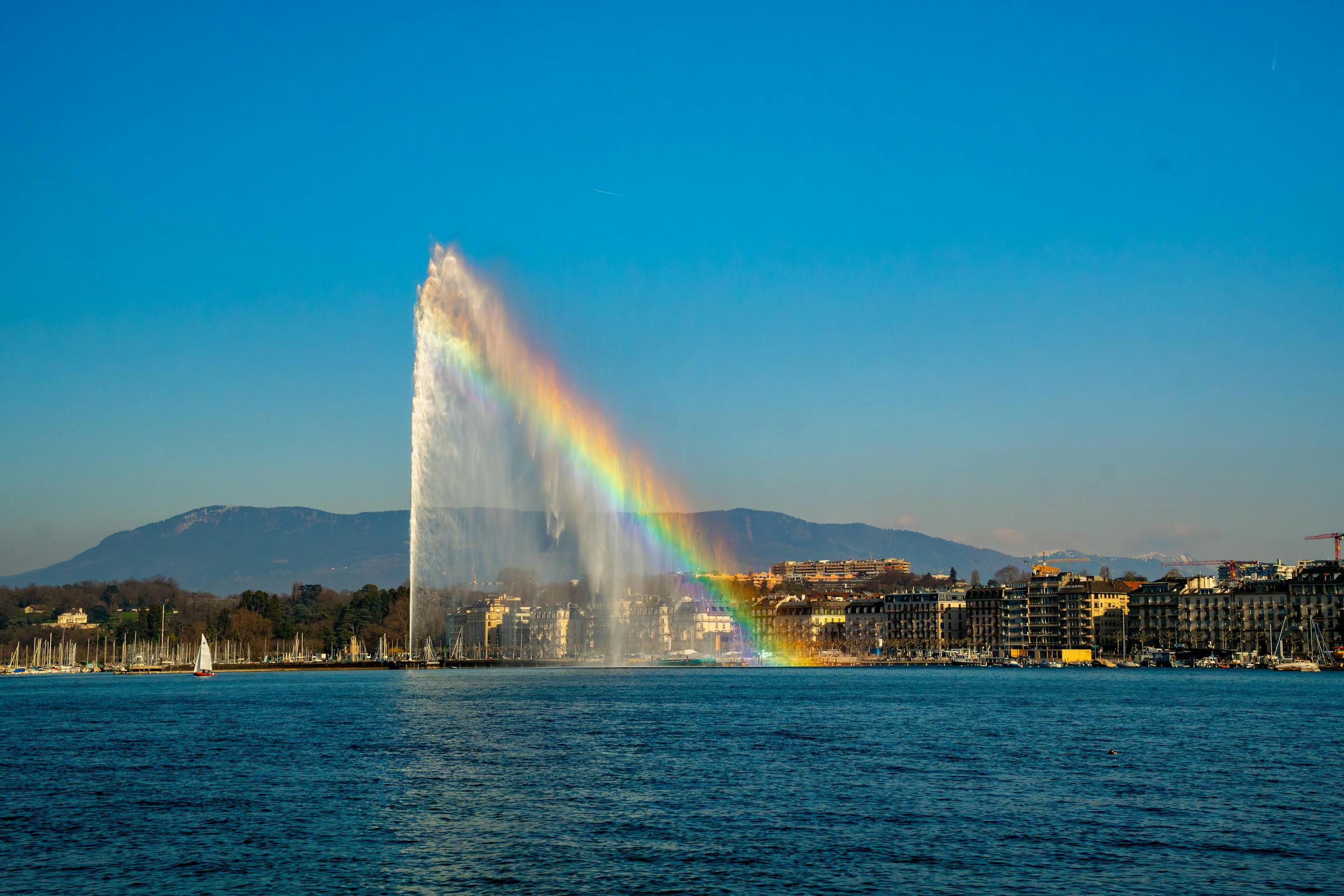 Most Instagrammable places in Geneva - Jet d'Eau rainbow