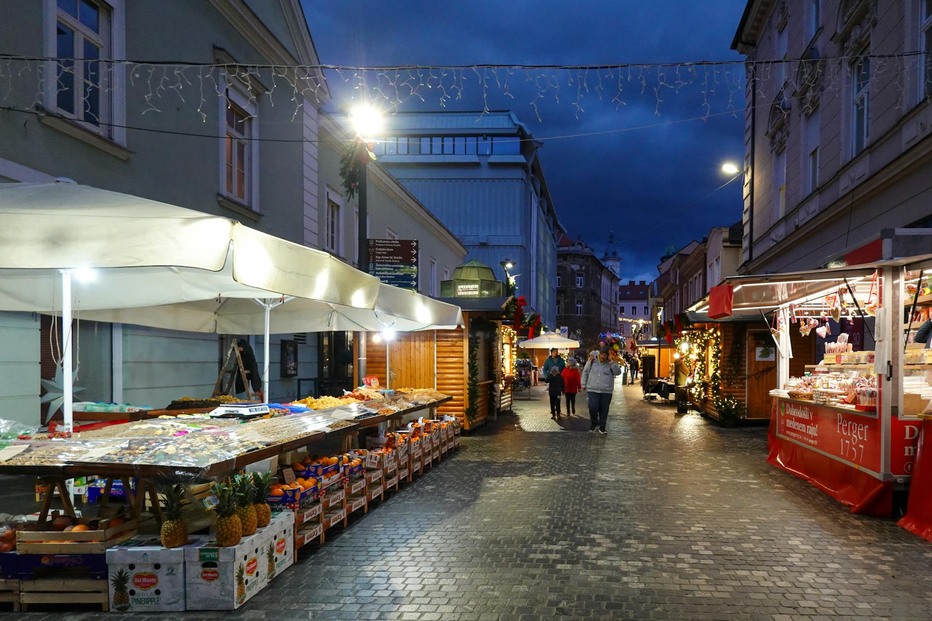 Geneva markets — fresh produce, antiques, and artisan crafts