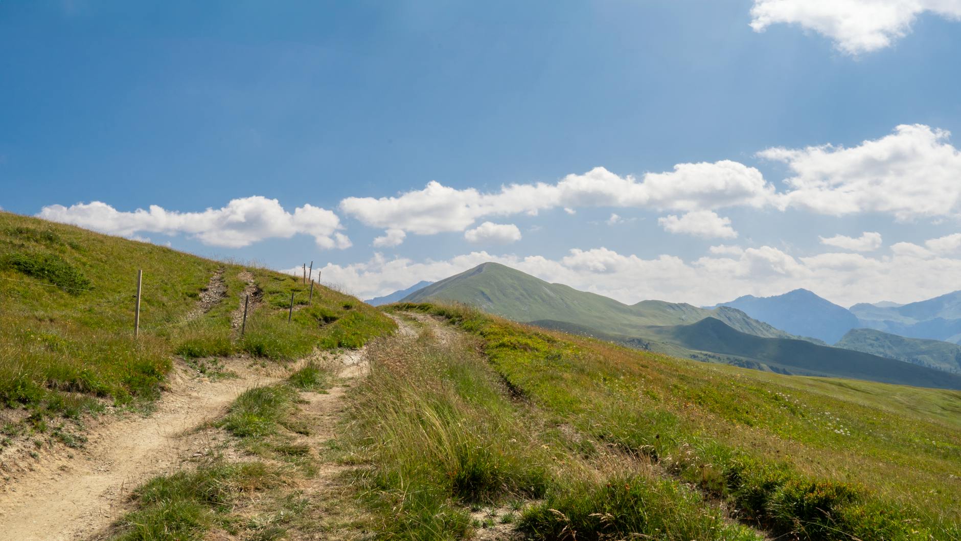 Hiking trails near Geneva with stunning Alpine panoramas