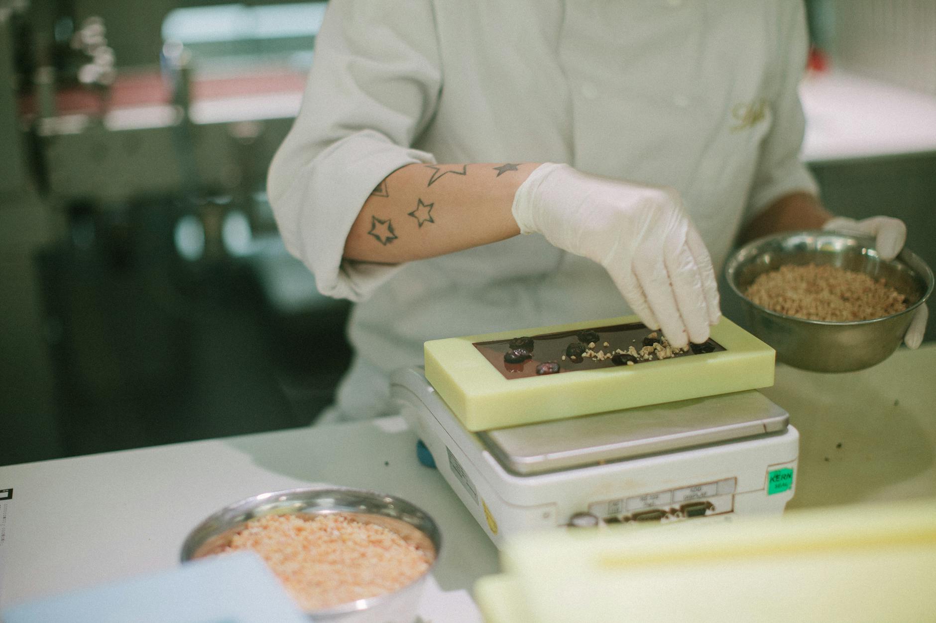 Swiss chocolate experiences in Geneva — family tastings and workshops