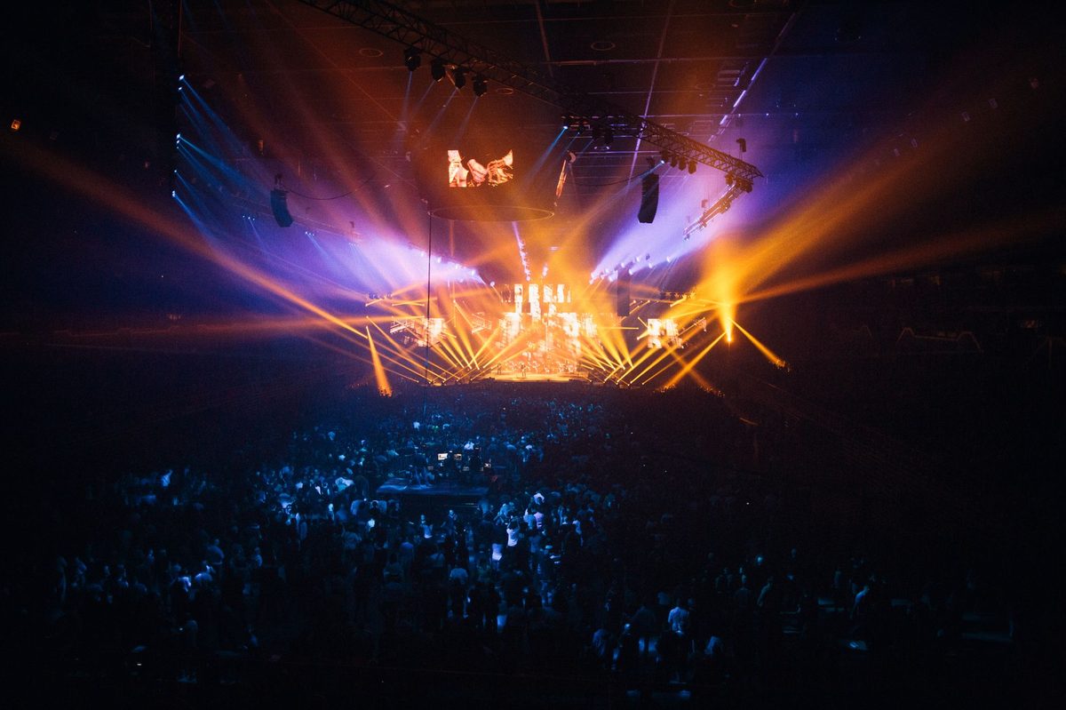 Crowd at an indoor winter concert, the kind of night the Antigel Festival programmes across Geneva