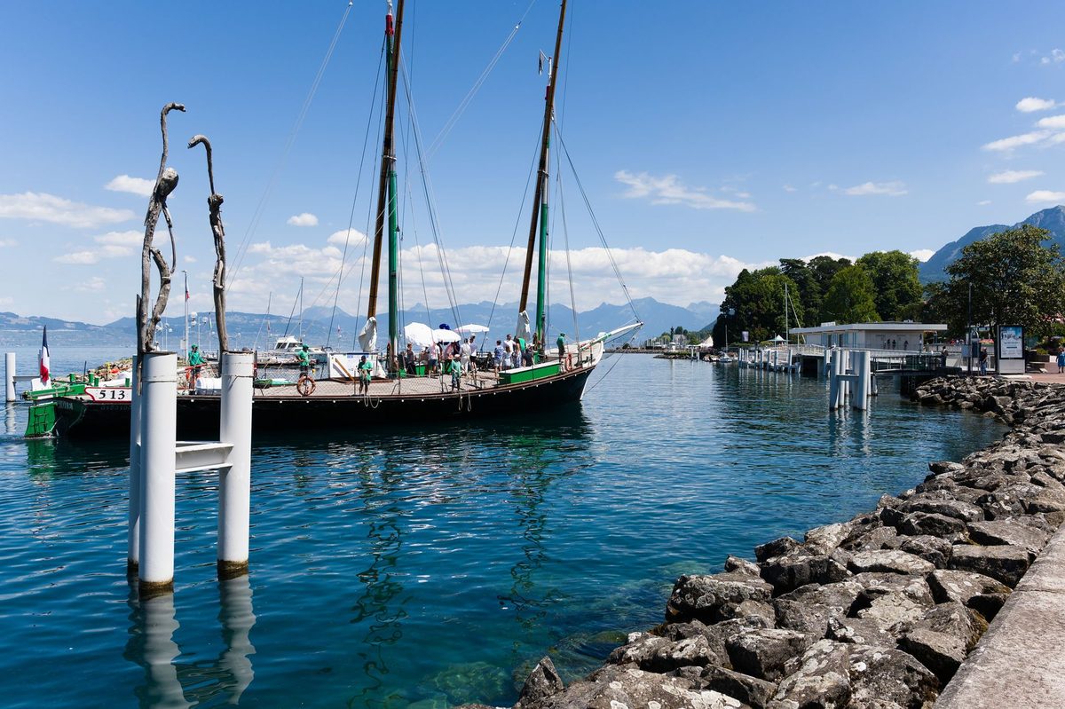 Evian-les-Bains across Lake Geneva, a thermal day trip from Geneva