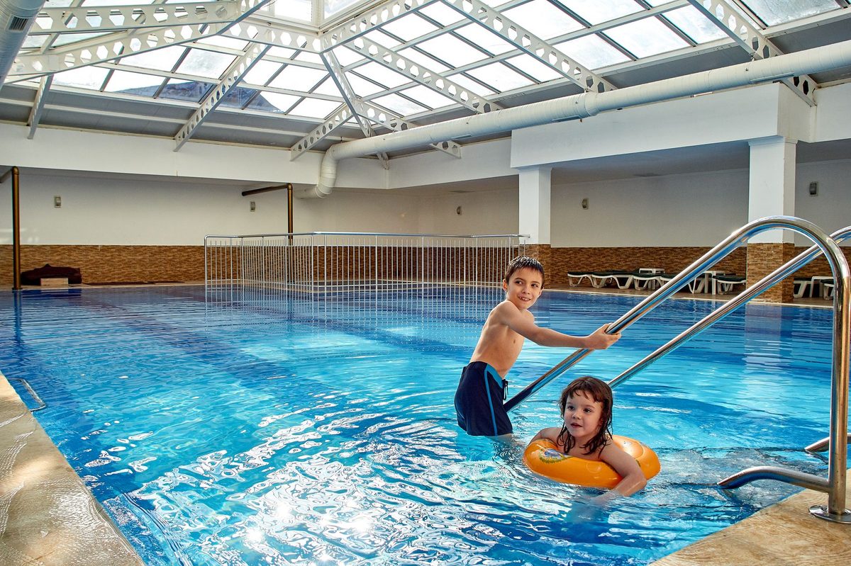 Indoor swimming pool for kids on a rainy day in Geneva