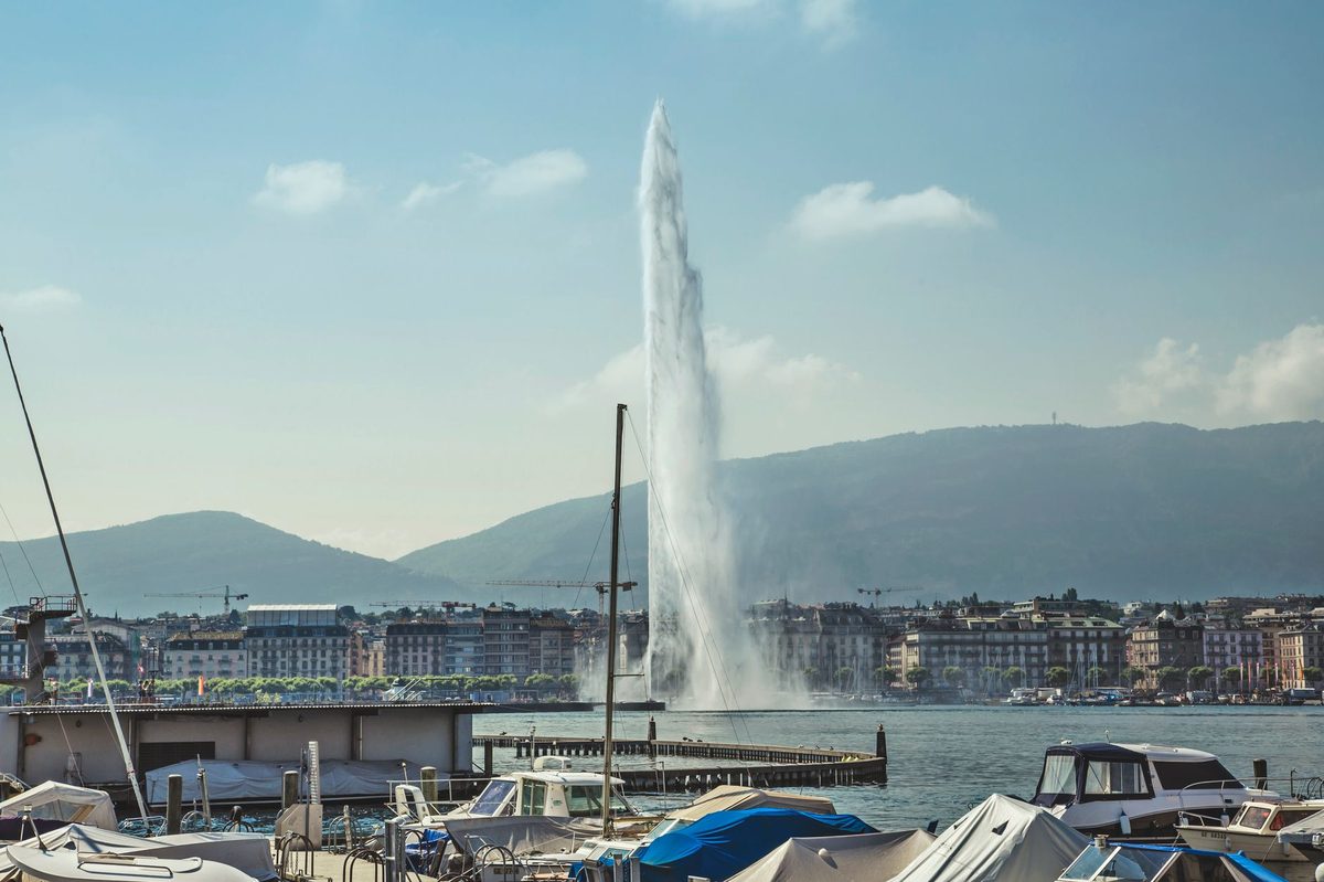 Lakefront hotels along Geneva's Quai du Mont-Blanc