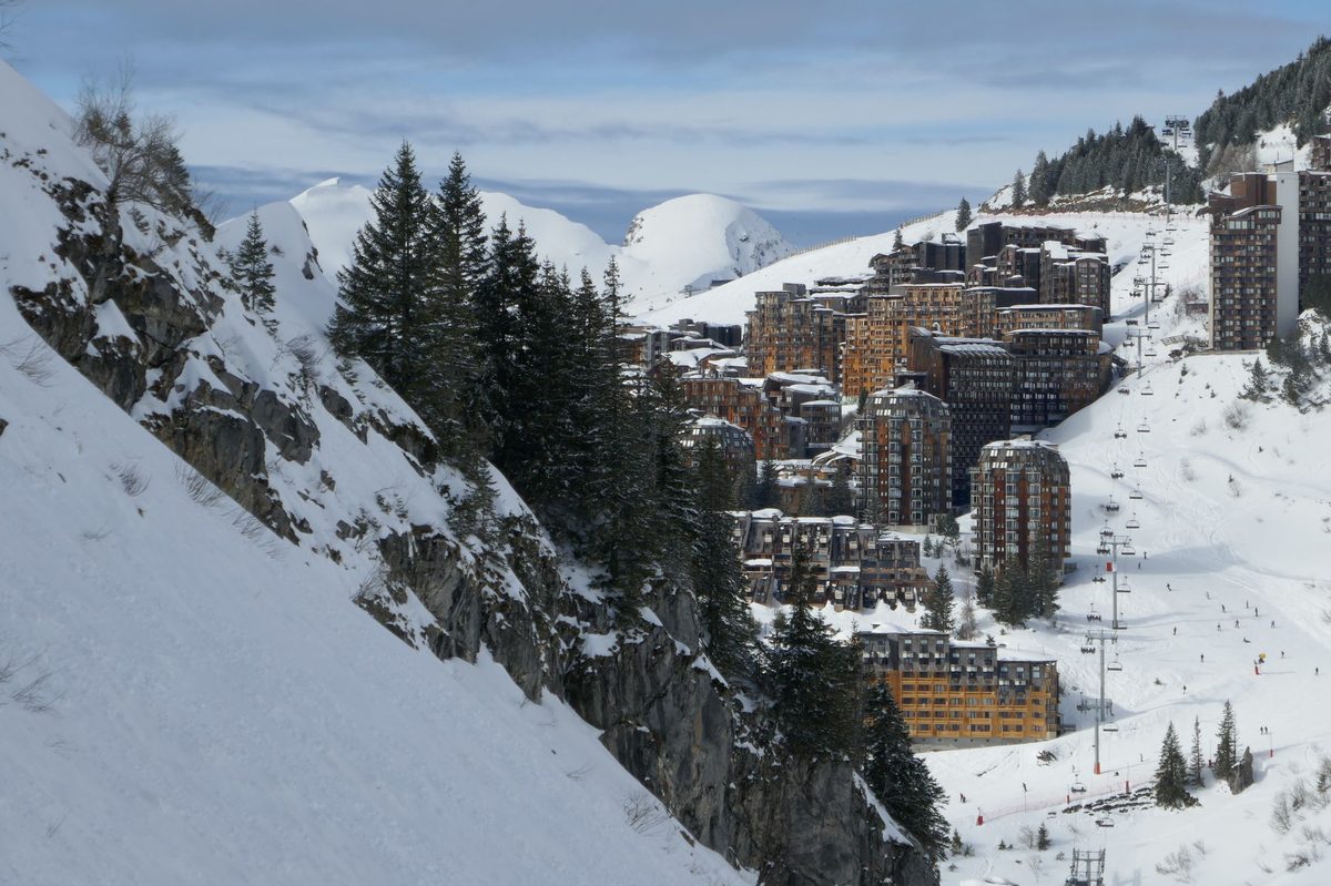 An Alpine ski slope, the reason a Geneva ski-week base runs about seven days