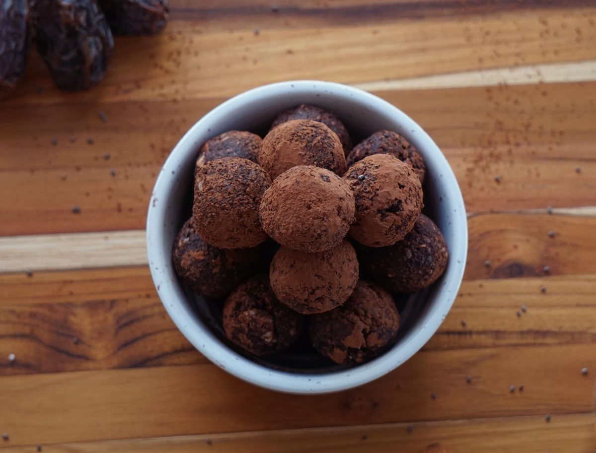 Cocoa-dusted dark chocolate pralines like the Pave de Geneve